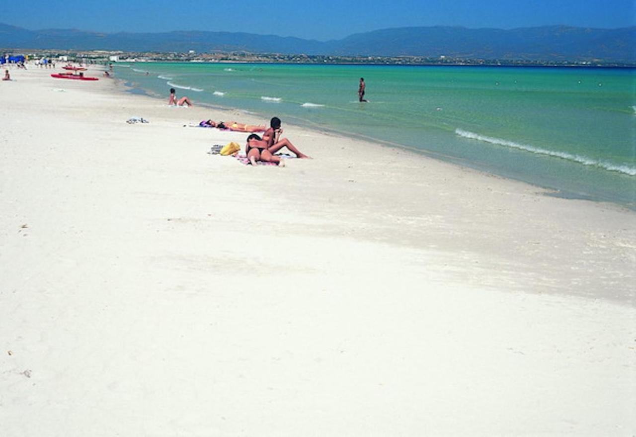 Deliziosa Villa 150 Metri Dal Mare Quartu SantʼElena Buitenkant foto