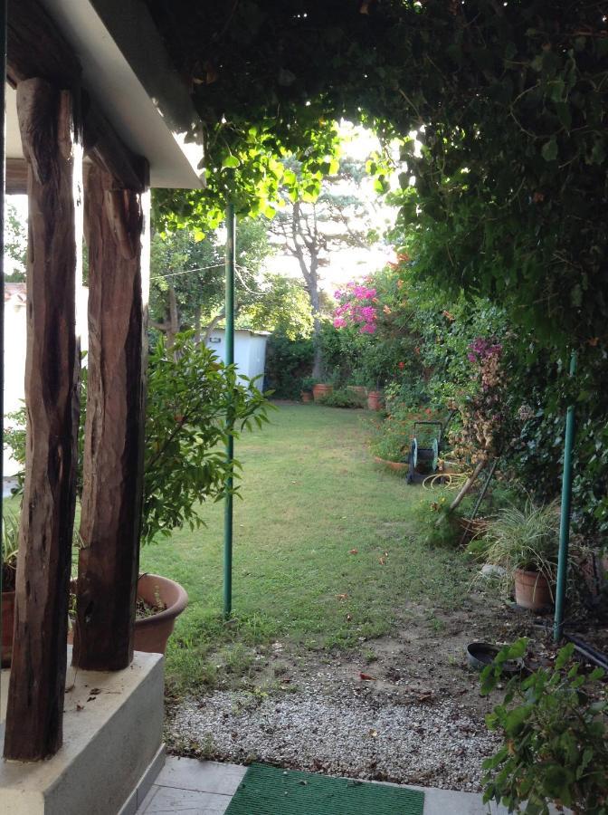 Deliziosa Villa 150 Metri Dal Mare Quartu SantʼElena Buitenkant foto