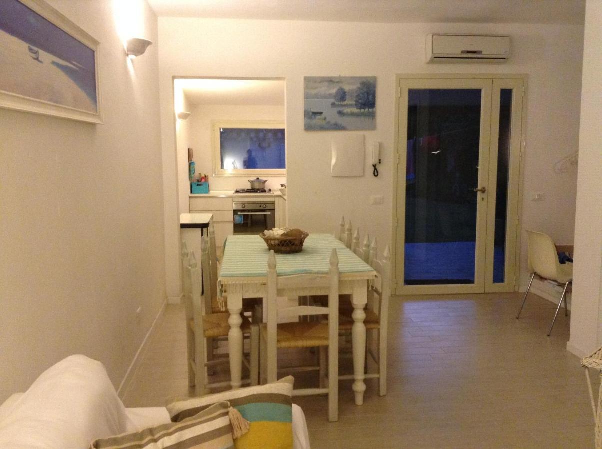 Deliziosa Villa 150 Metri Dal Mare Quartu SantʼElena Buitenkant foto